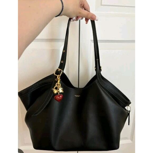 NWT COACH Gramercy Tote Black/Gold Leather Shoulder Bag Tote - Picture 2 of 5